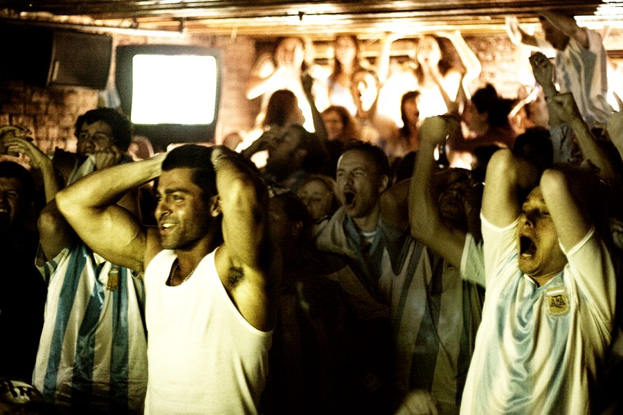 Best Bars to watch a Football Match in Barcelona