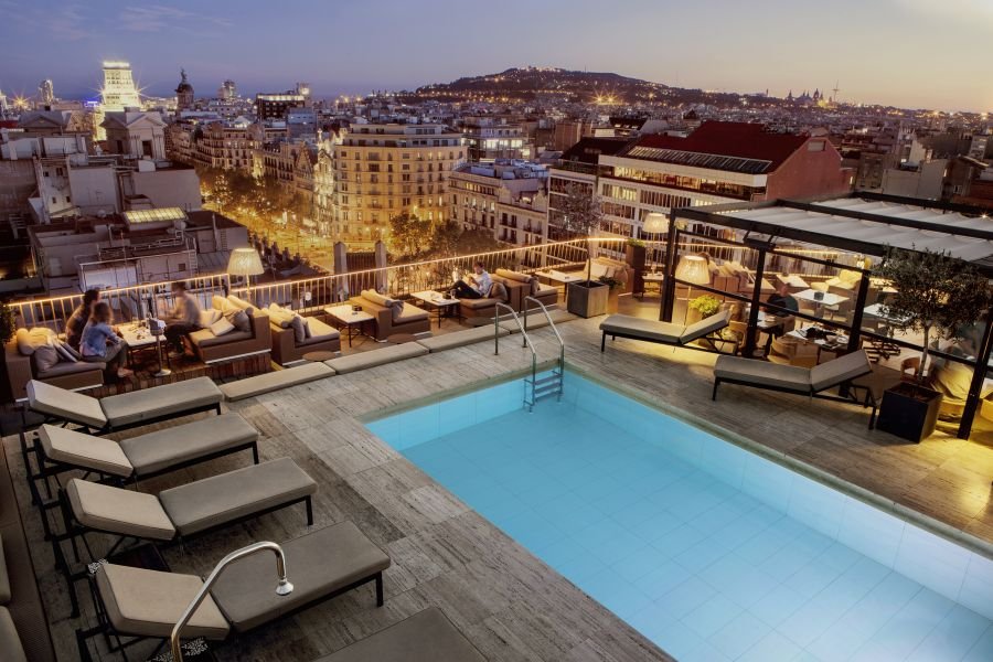 Best Rooftop Bars Barcelona: Yurbban Trafalgar Hotel
