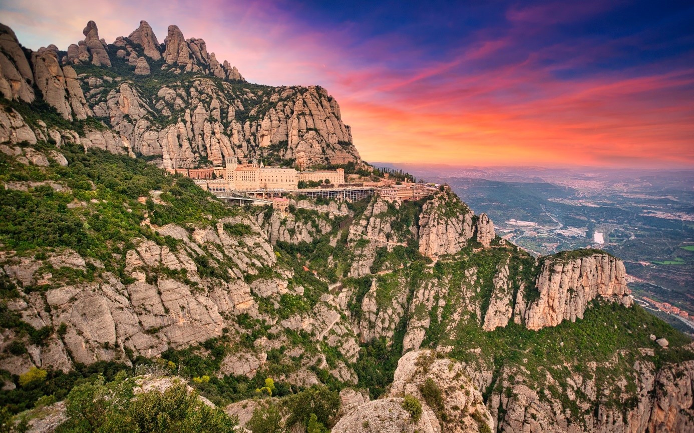 The jagged mountain in combination with the monastery, make for the perfect trip from Barcelona for students.